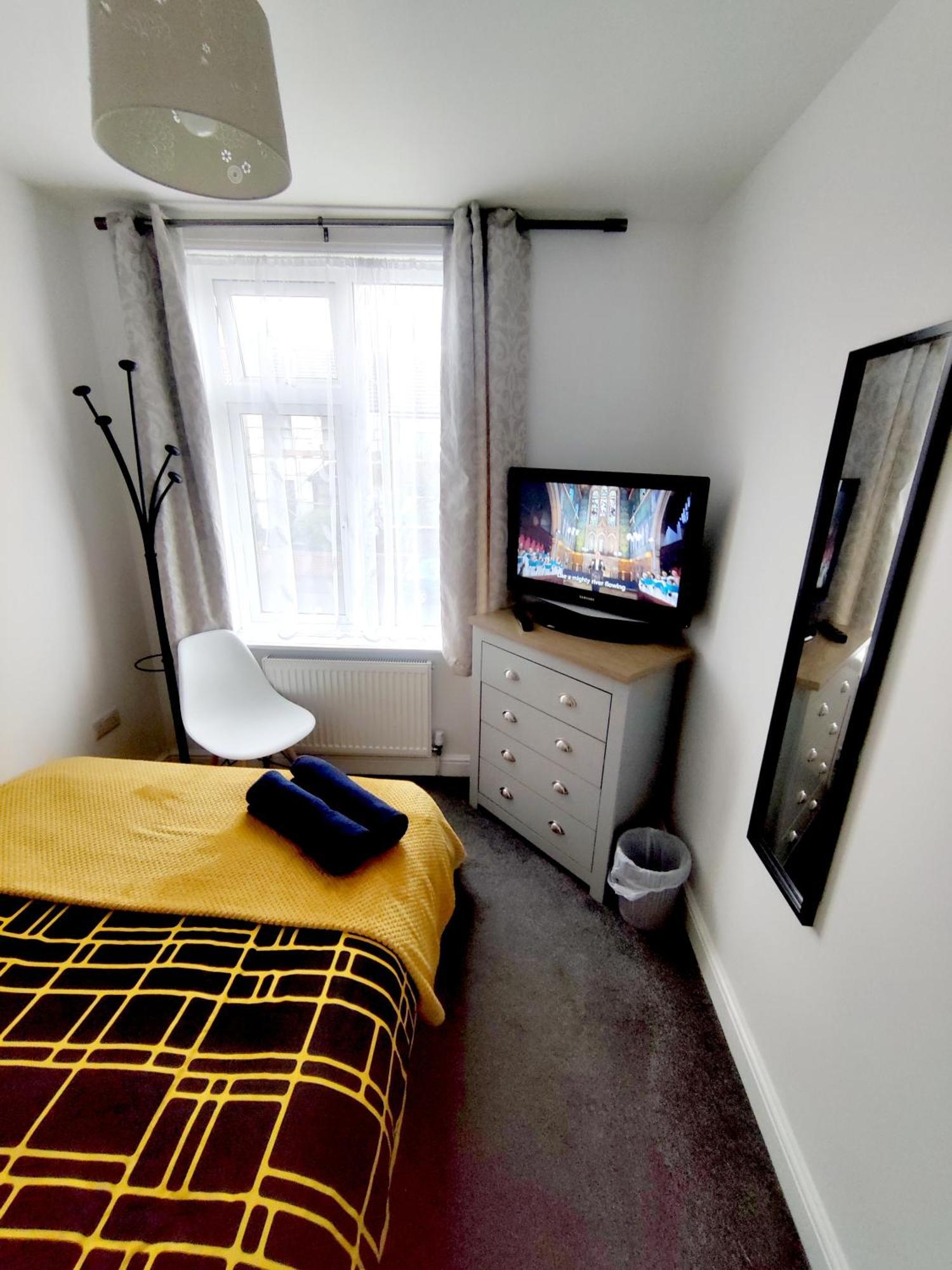 House Share With Few Ensuite Rooms Near Southmead Bristol Exteriör bild