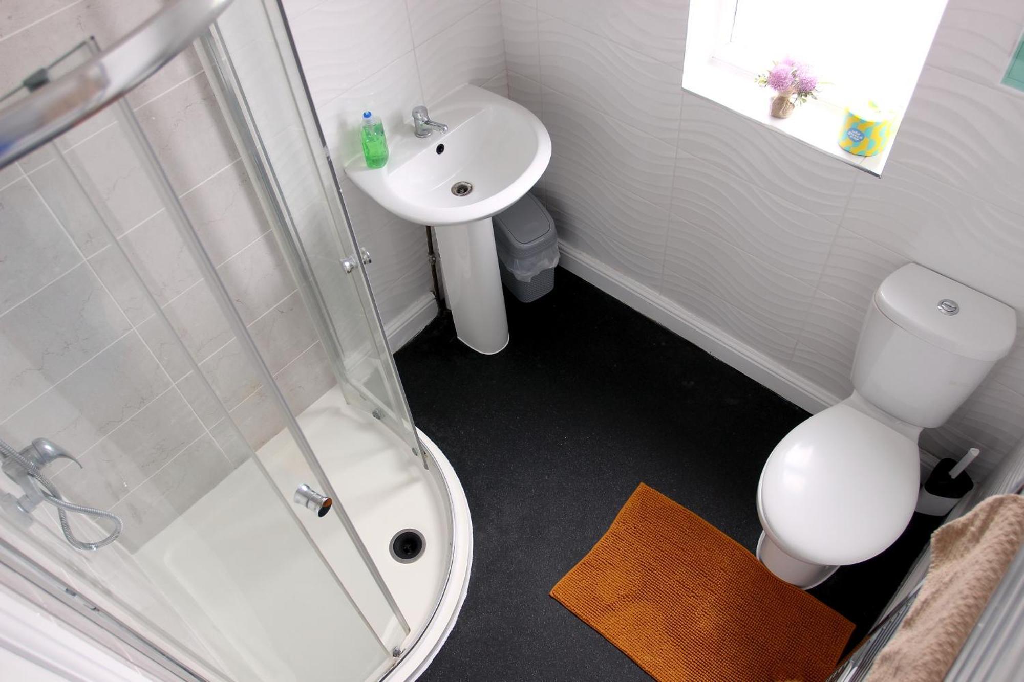 House Share With Few Ensuite Rooms Near Southmead Bristol Exteriör bild
