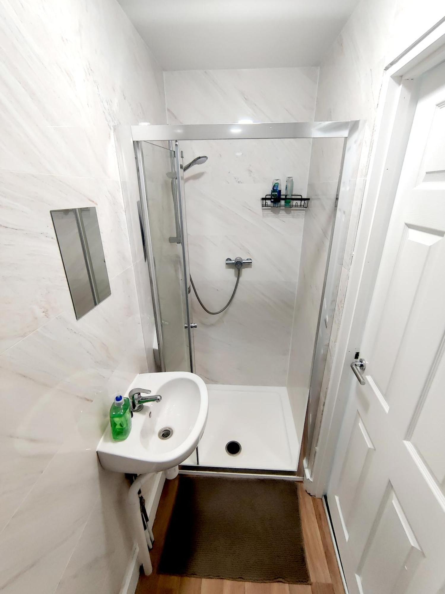 House Share With Few Ensuite Rooms Near Southmead Bristol Exteriör bild